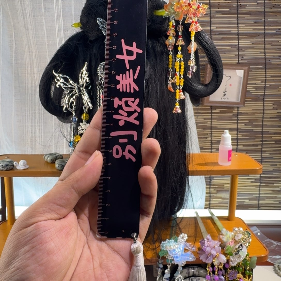 乐***者蛇纹石玉合金发饰