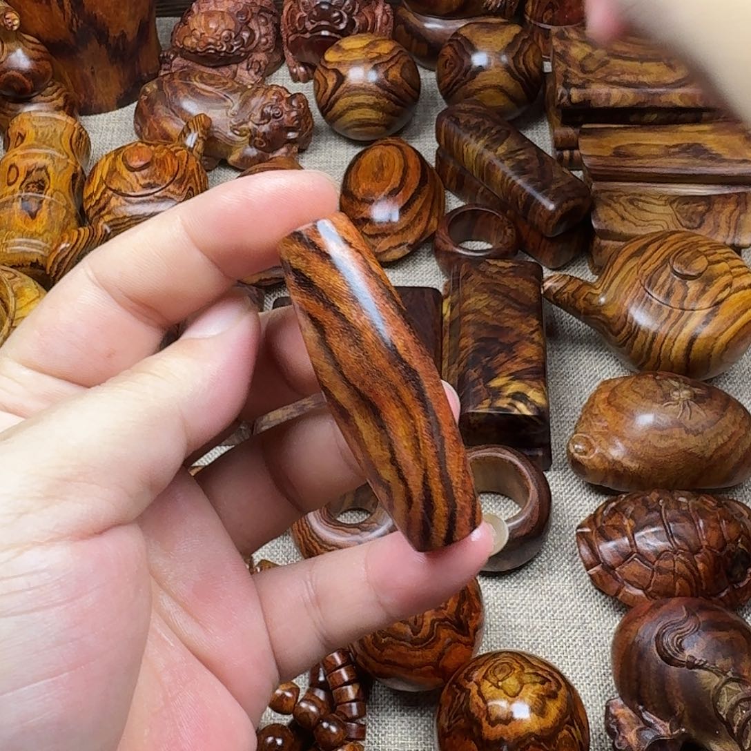 黄花梨/降香黄檀?*我