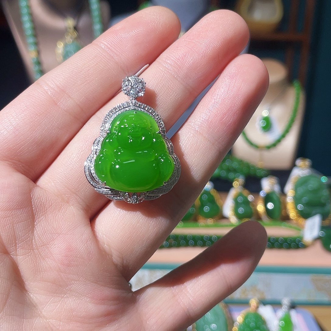 和田玉吊坠18K金镶嵌初*