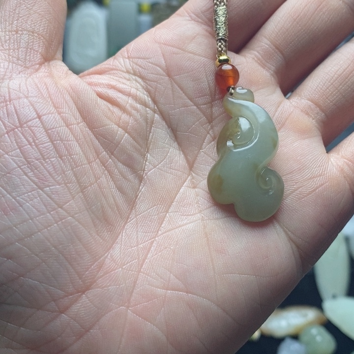 和田玉吊坠未镶嵌