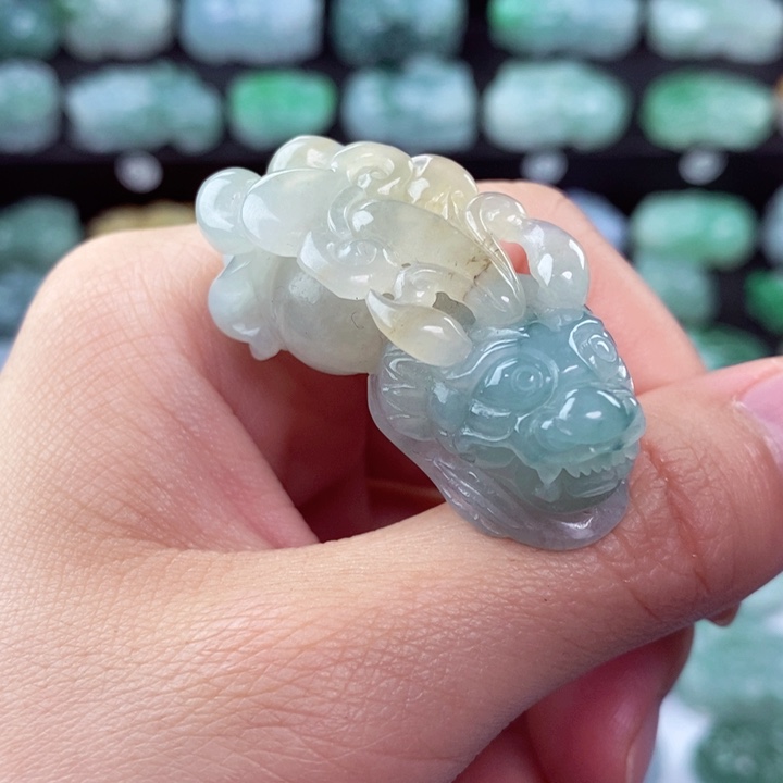 翡翠颈饰未镶嵌天然