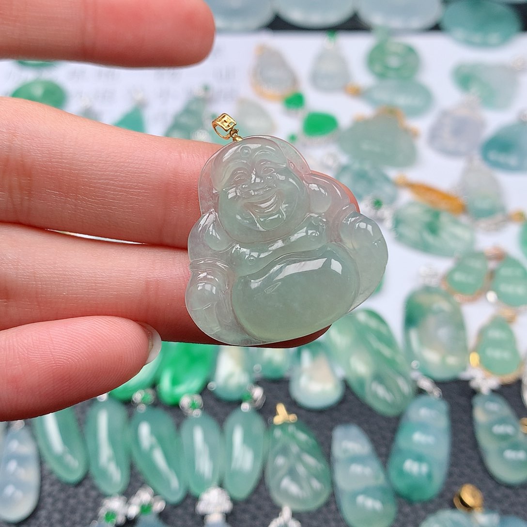 翡翠颈饰18K金镶嵌天然翡翠