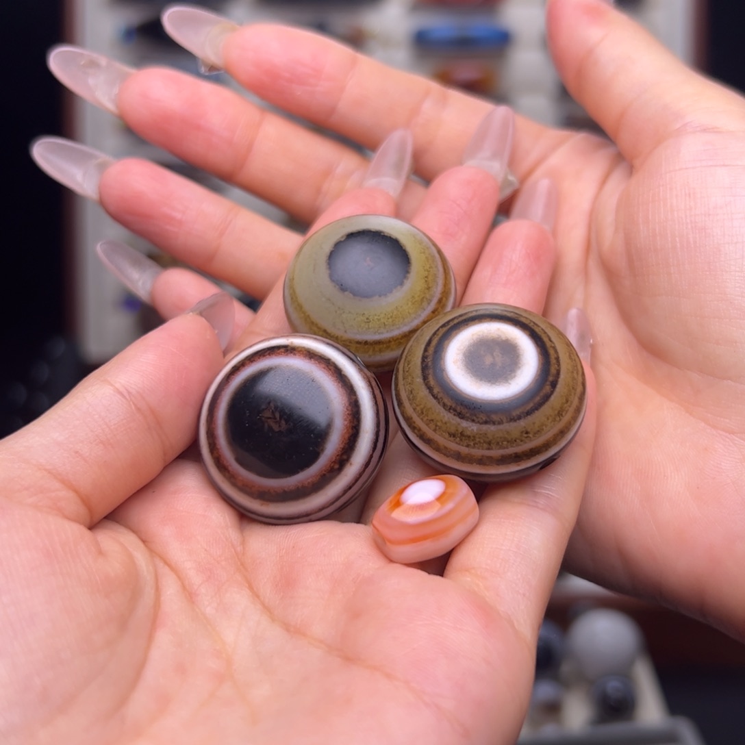 八***火玛瑙/玉髓未镶嵌颈饰