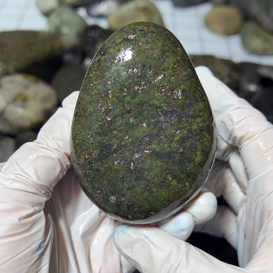 未镶嵌蛇纹石玉西藏藏玉药王石阿*