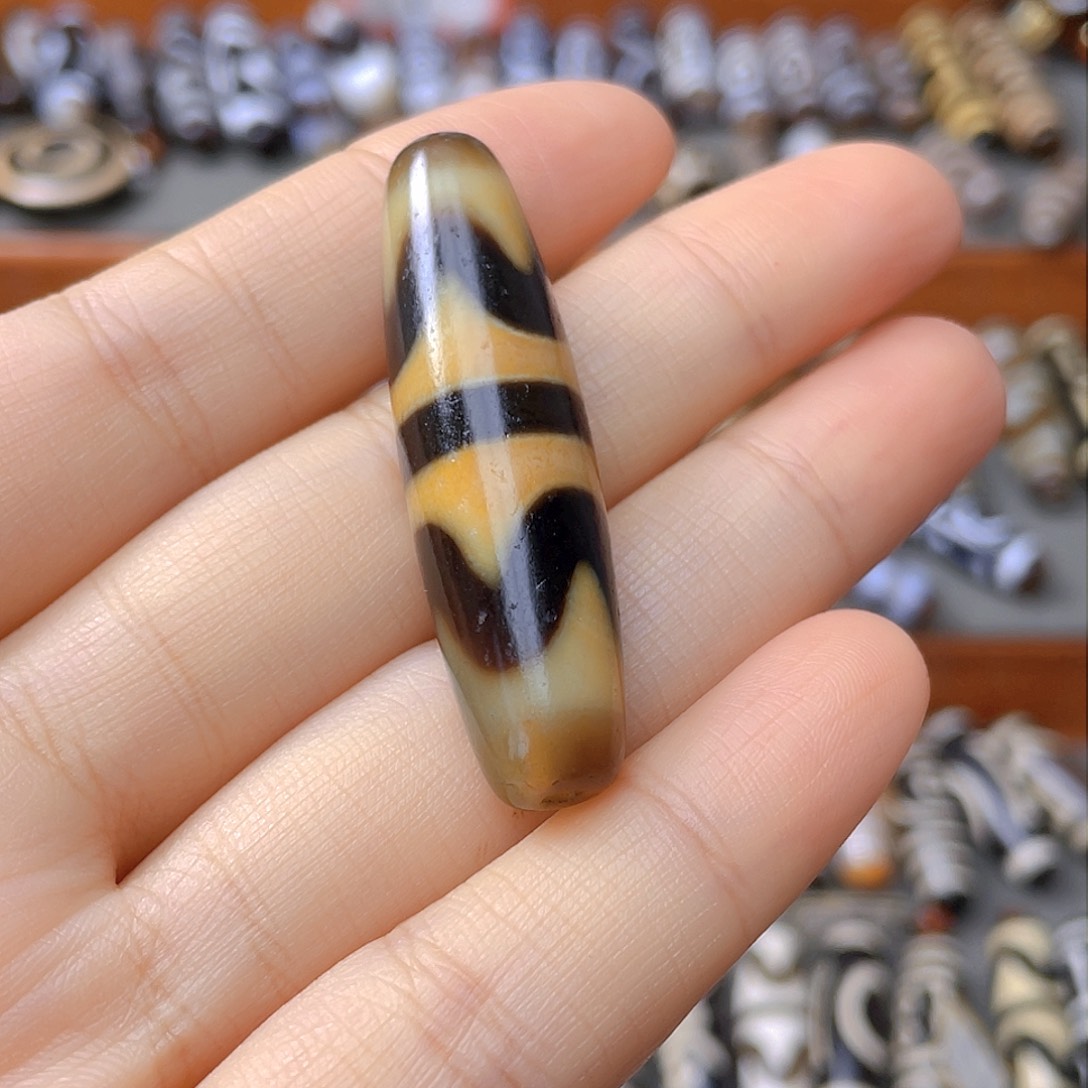 玛瑙/玉髓颈饰未镶嵌Y****?