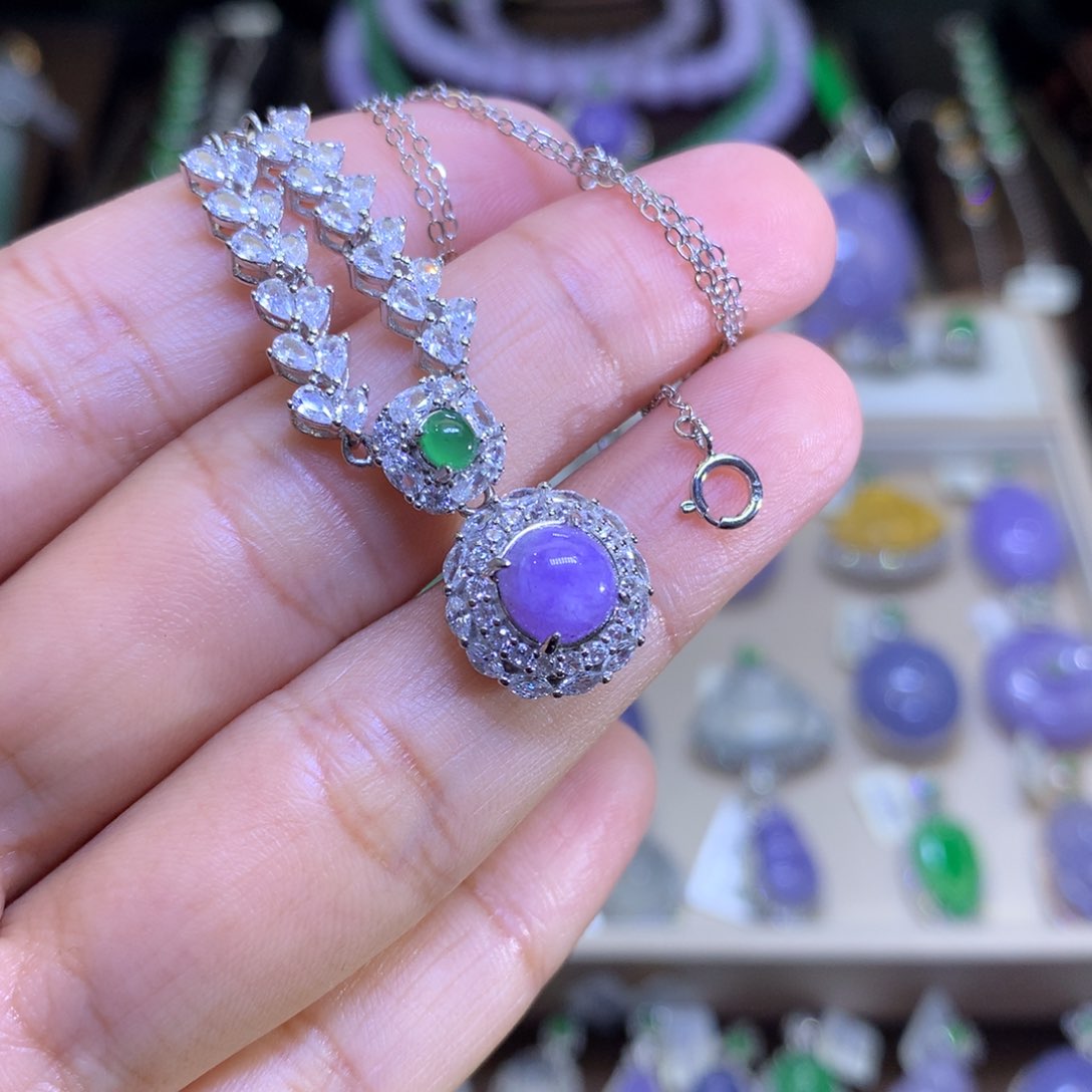 翡翠颈饰银S925镶嵌翡翠