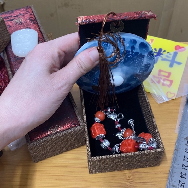 摆件中古工艺品一件