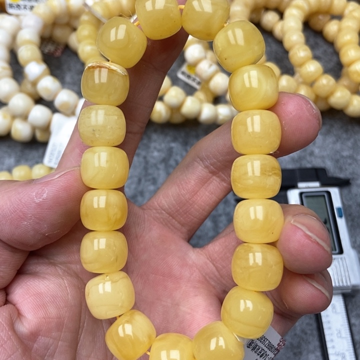 琥珀未镶嵌珠宝奇石16