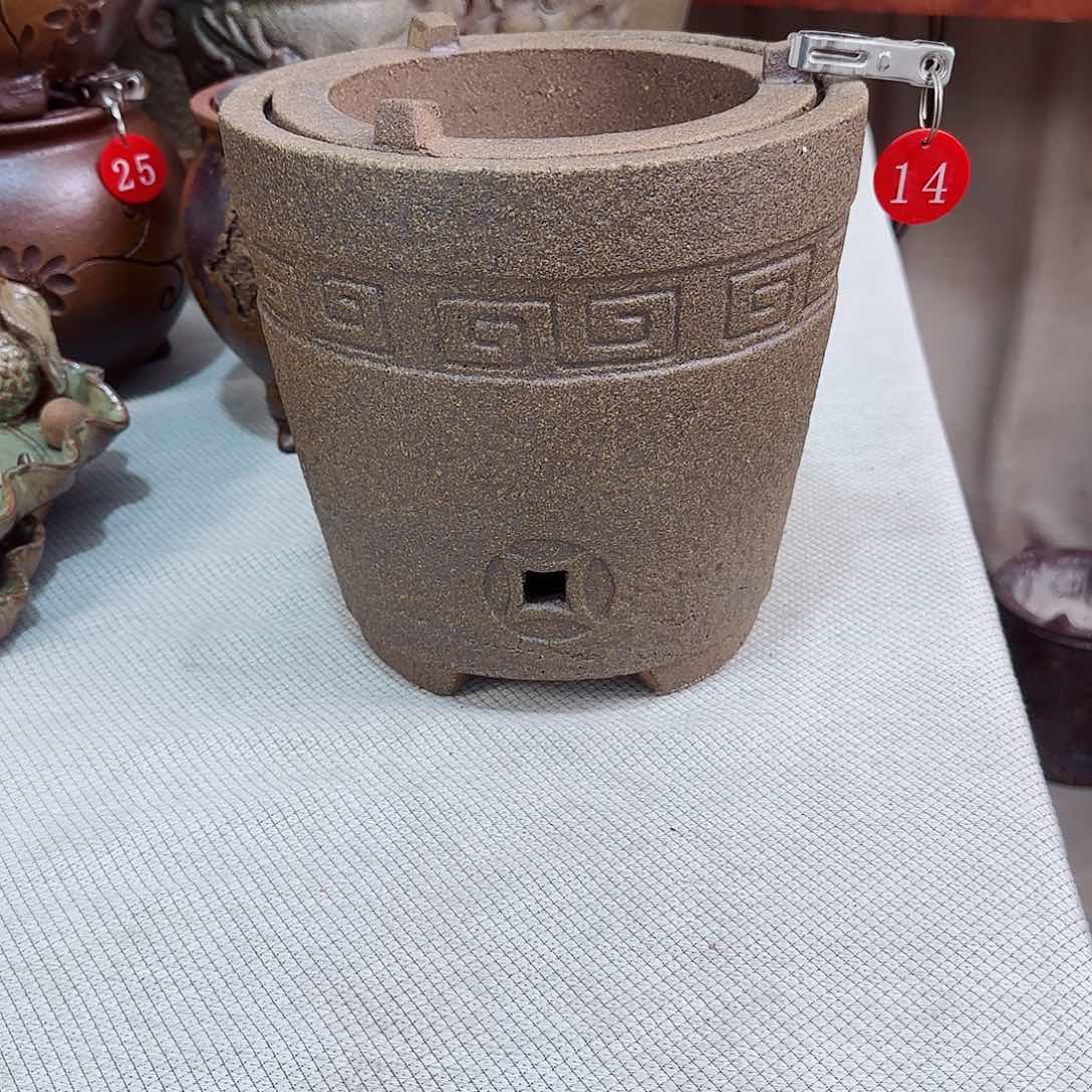 紫砂回纹铜钱炉回纹铜钱炉 口不圆