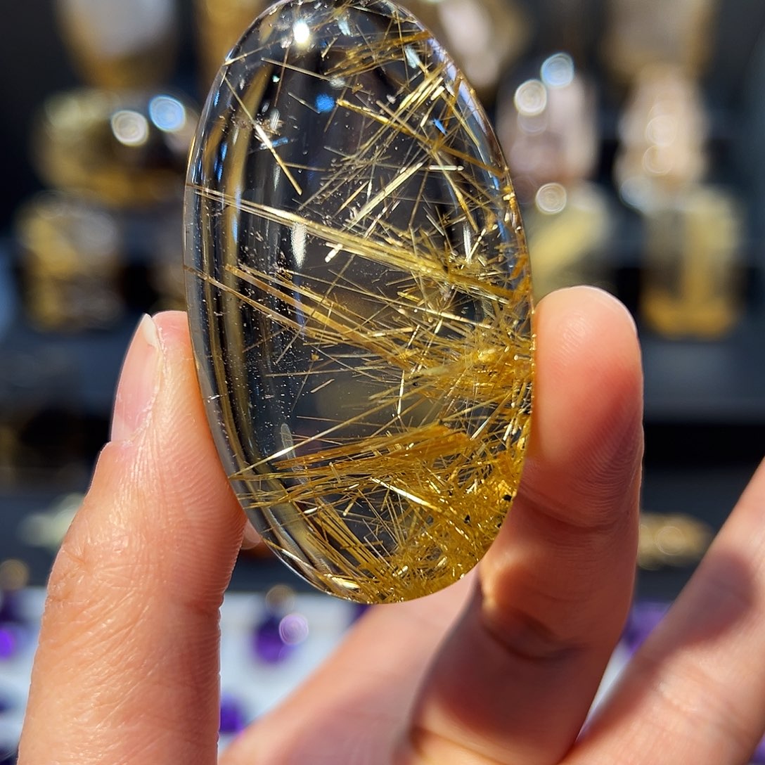 颈饰未镶嵌发晶吊坠（钛晶）