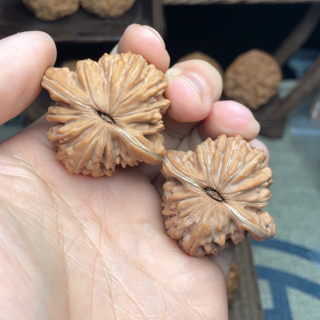 文玩核桃把件42毕业高货流水四座楼