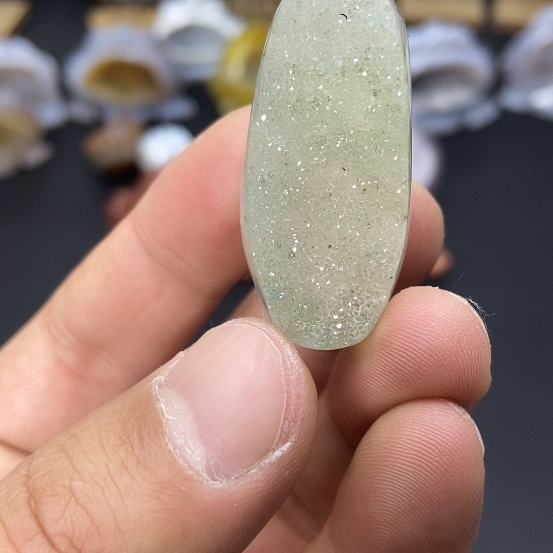 玛瑙/玉髓未镶嵌珠宝奇石