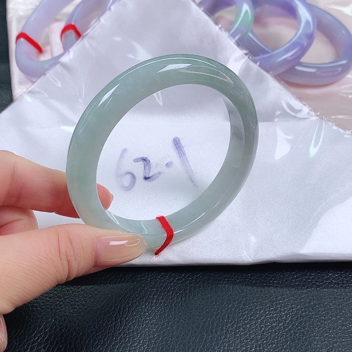 未镶嵌手镯翡翠89897xccvbb