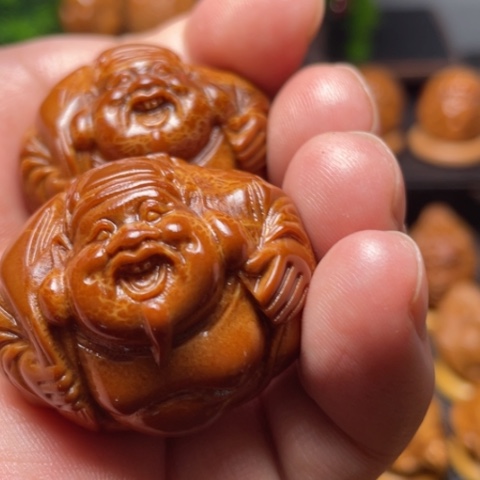 橄榄核把件横财手球一对3.3左右