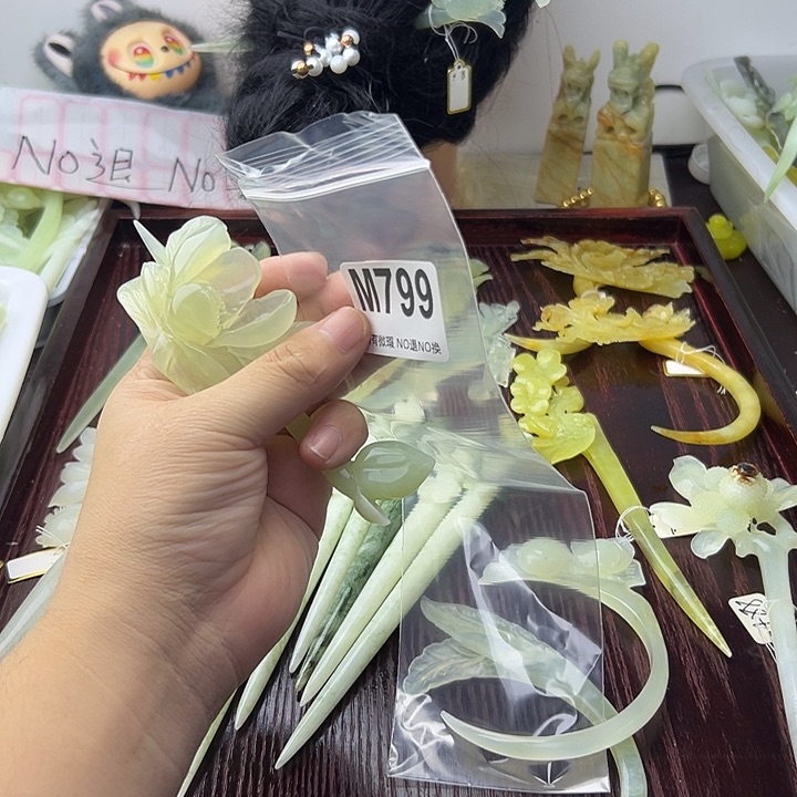 合金蛇纹石玉发饰望**呀