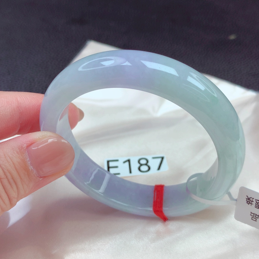 翡翠手镯未镶嵌手镯88