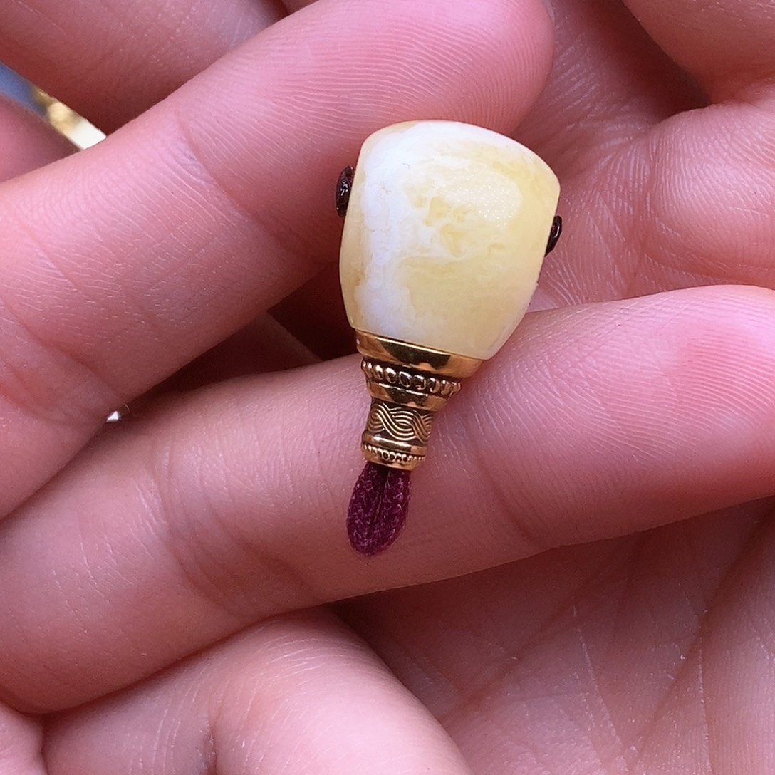 琥珀裸石18K金镶嵌桃**粑13mm 蜜蜡三通