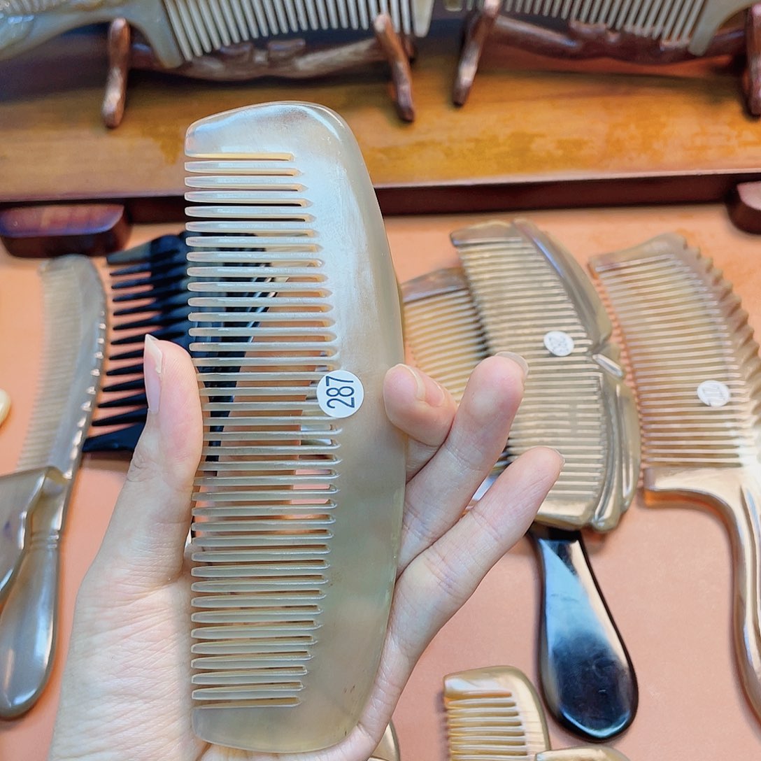 纯手工制作牛角梳287