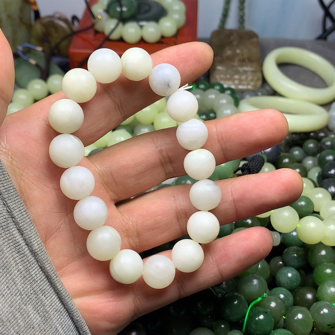 和田玉手链未镶嵌生**