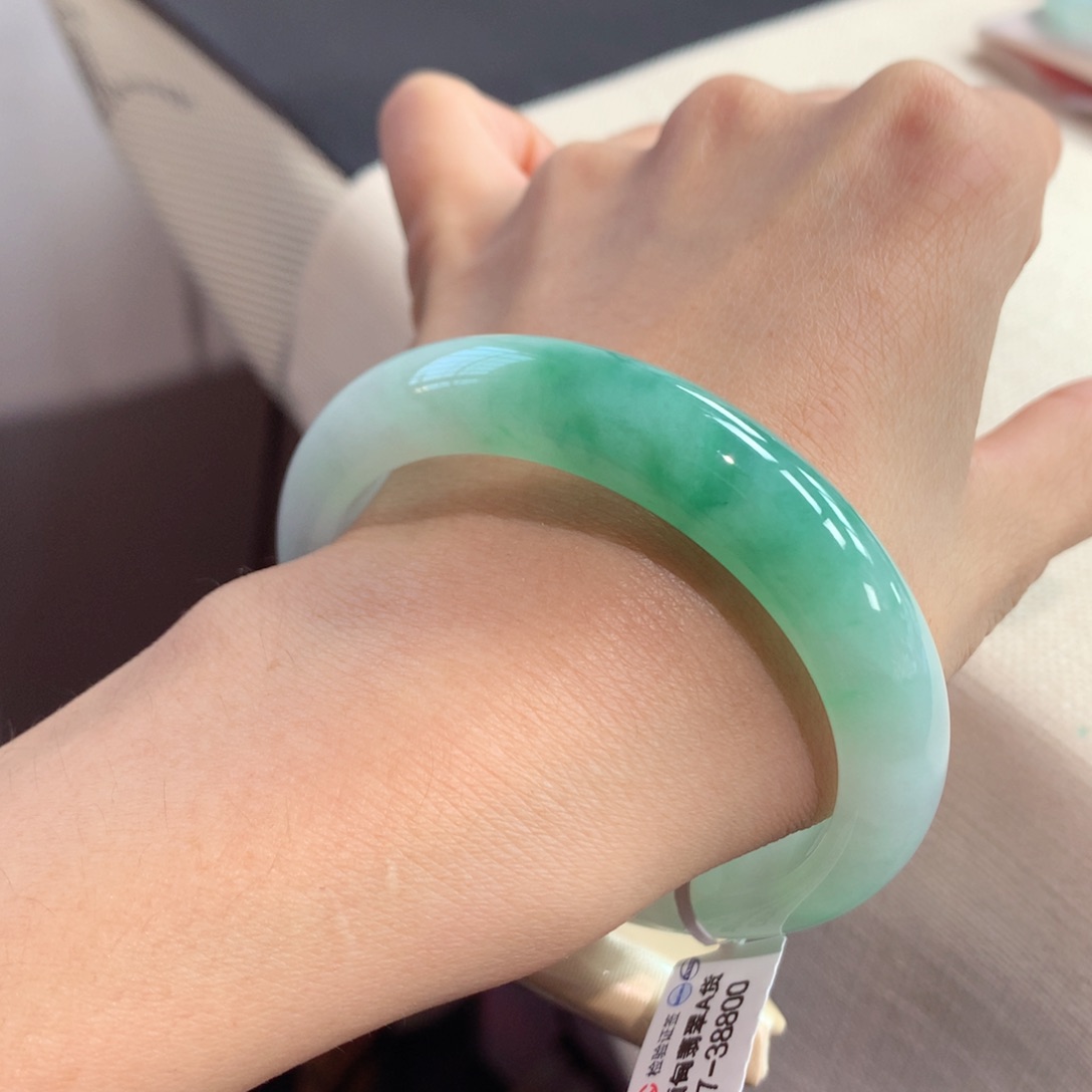翡翠手镯未镶嵌49号