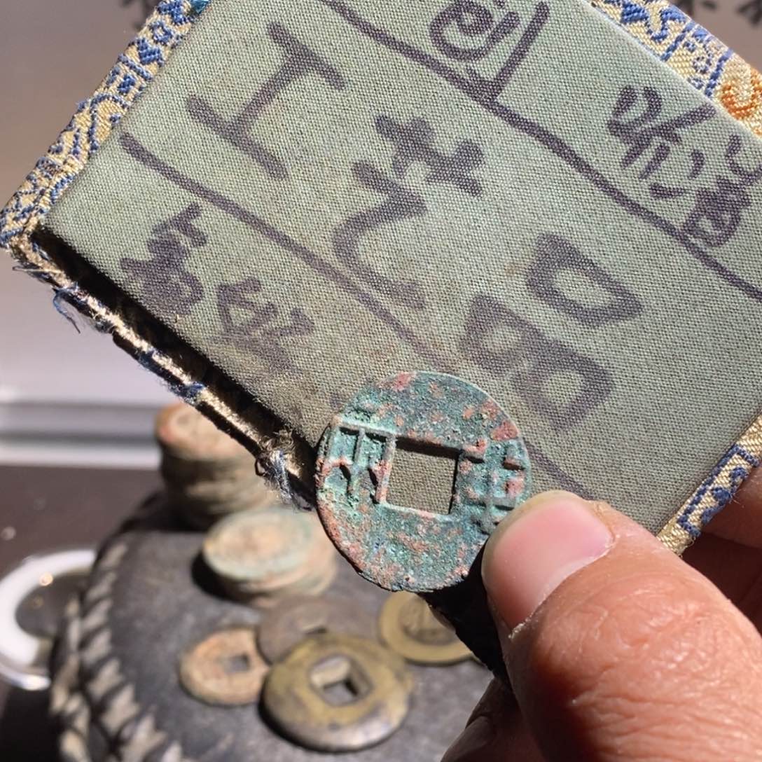 大叶紫檀（黑酸枝木类）定制版半两