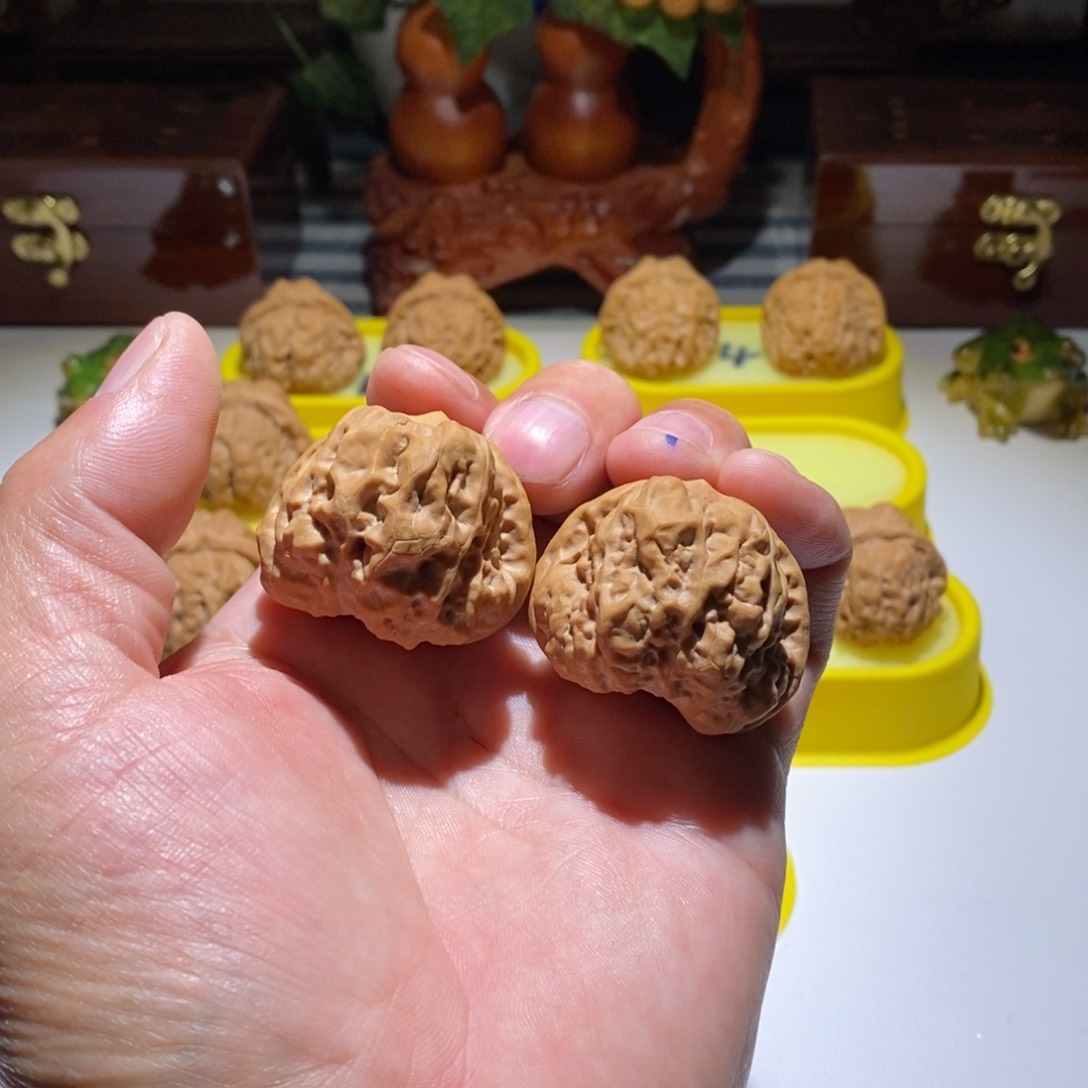 文玩核桃吊坠考**家昌平蛙直播中欢迎选购