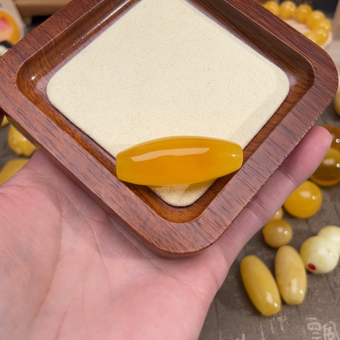 琥珀珠宝奇石未镶嵌琥珀珠宝奇石未镶嵌162