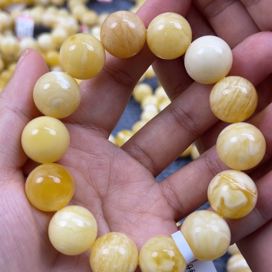 琥珀裸石未镶嵌尺寸15.8