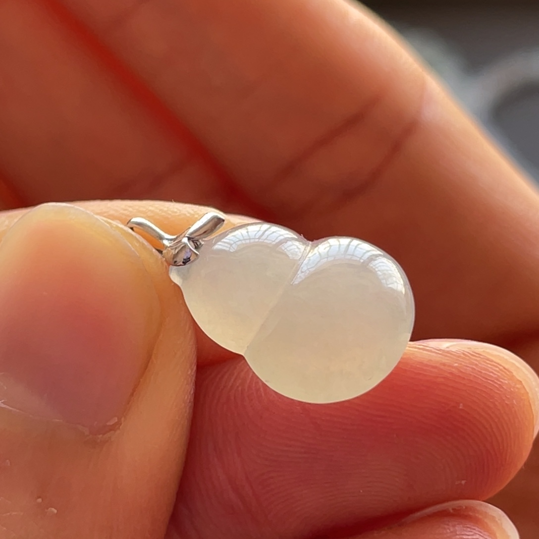 翡翠颈饰18K金镶嵌葫芦