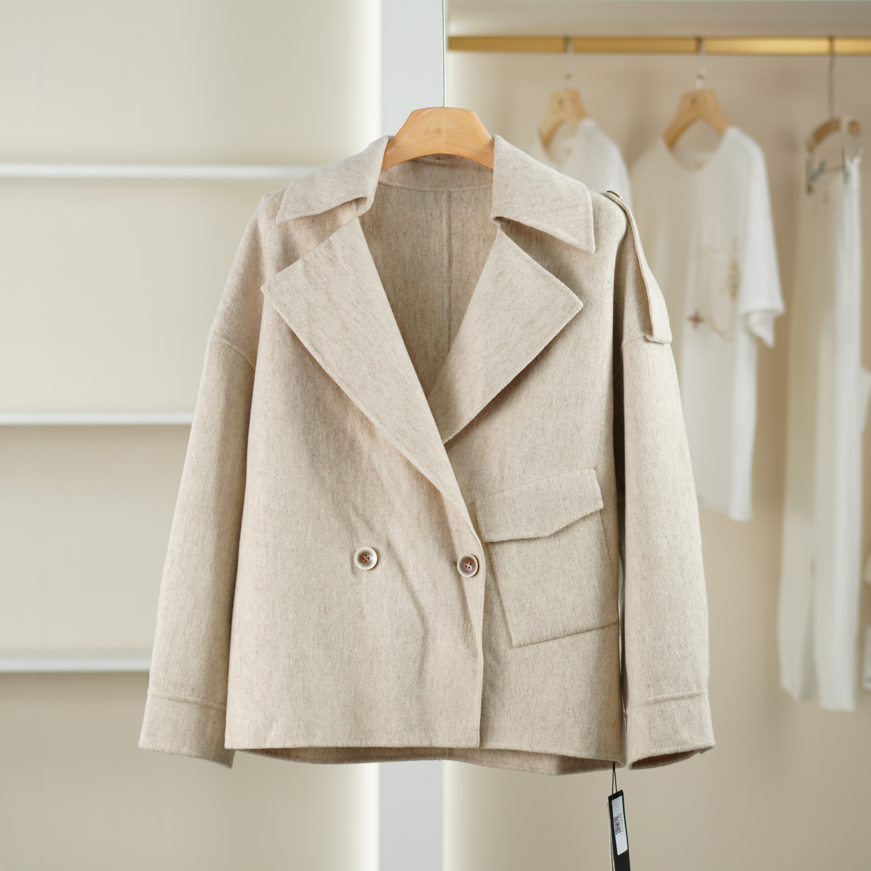 麦迪尚品 【衣S】3100726 秋季简约短款呢外套品牌女装