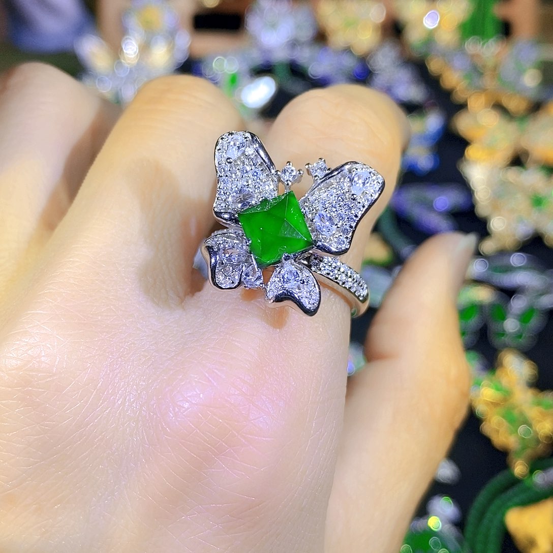 吊坠(不含链)银S925镶嵌翡翠