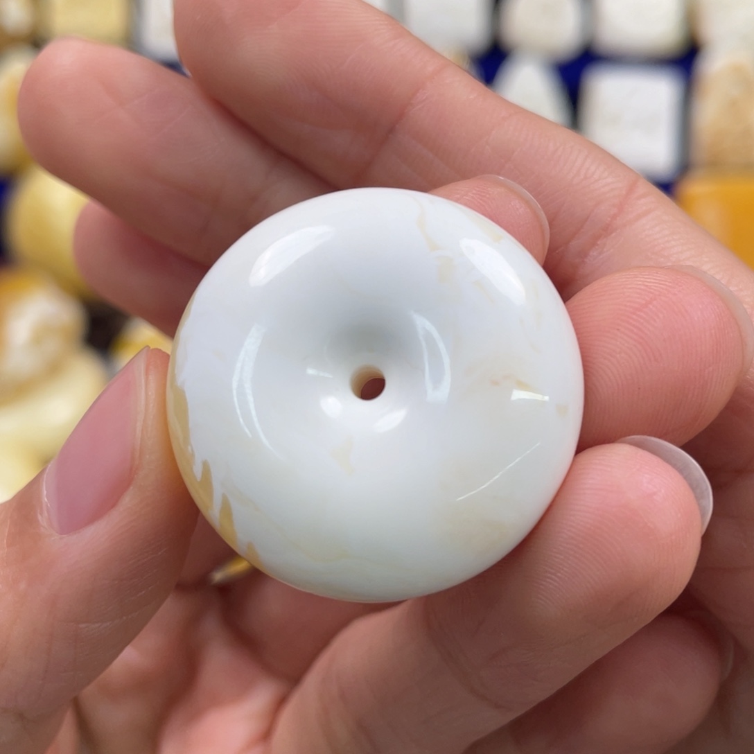 蜜蜡裸石未镶嵌琥珀蜜蜡扣子