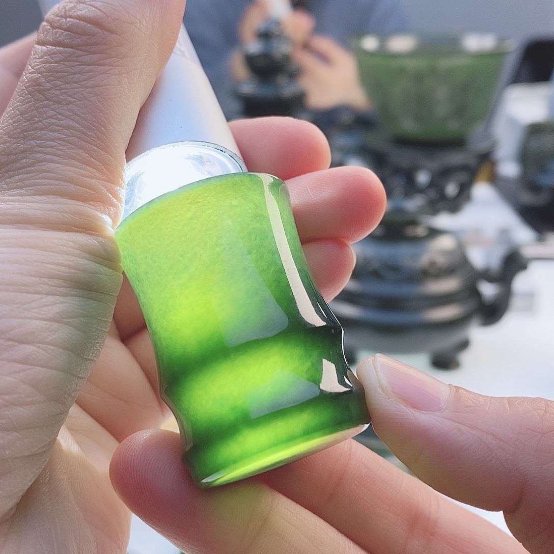 和田玉（青玉）把件未镶嵌微瑕