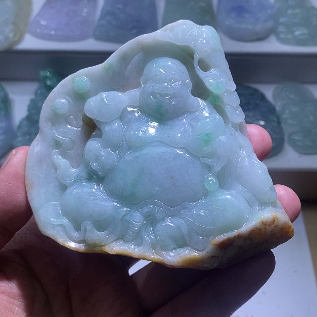 翡翠未镶嵌颈饰佛