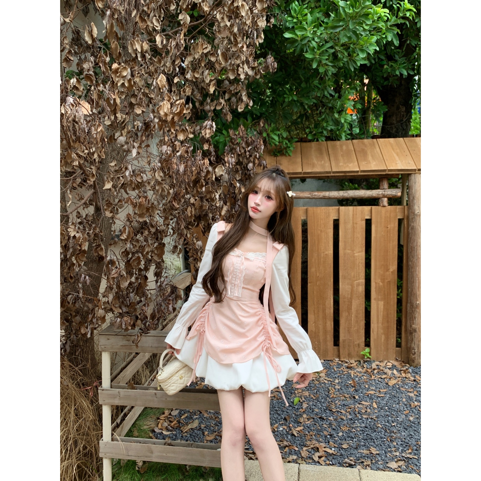 越韩小鱼 草莓布丁 甜美少女蝴蝶结方领粉色连衣裙收腰显瘦花苞裙