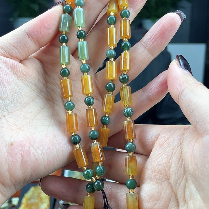 蛇纹石玉颈饰未镶嵌燕*