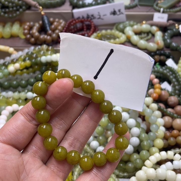 未镶嵌蛇纹石玉手链