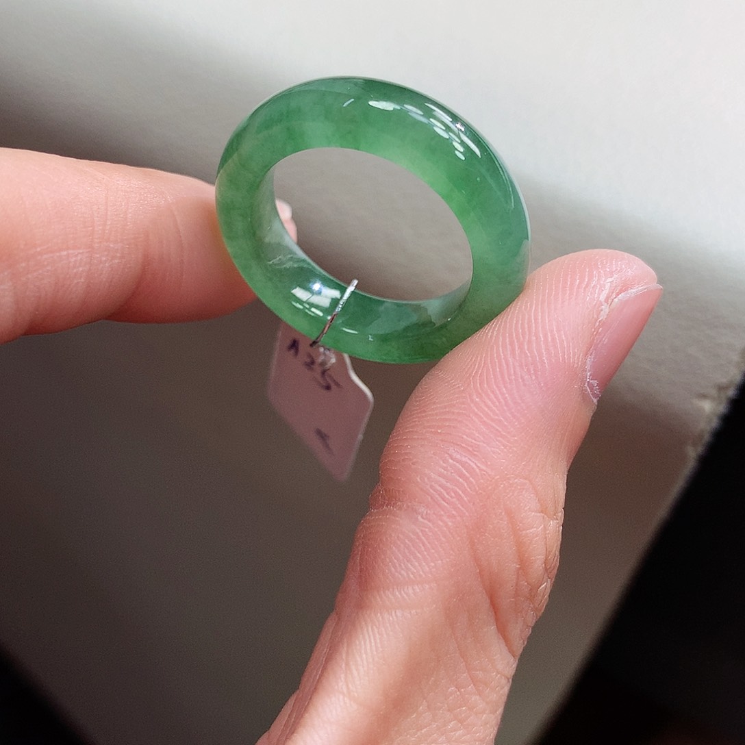 未镶嵌戒指翡翠刘*士19号