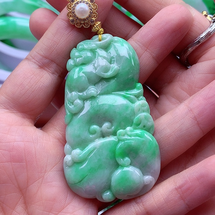 翡翠颈饰银S925镶嵌翡翠