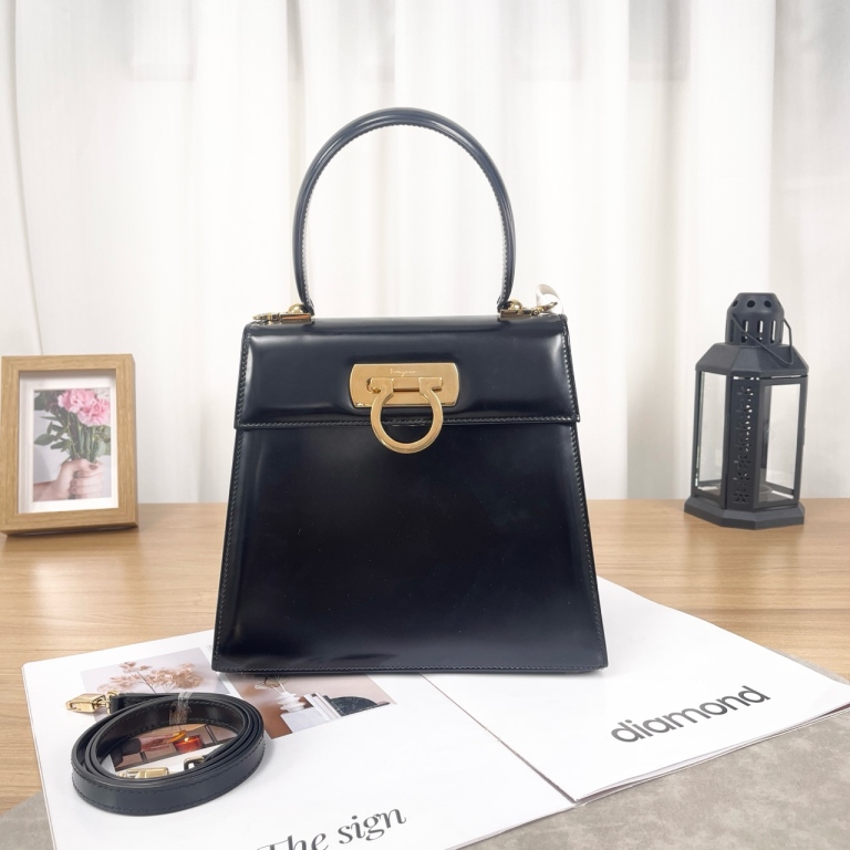 95新 FERRAGAMO/菲拉格慕 【九筒奢品】博物馆系列  /单肩包/3330