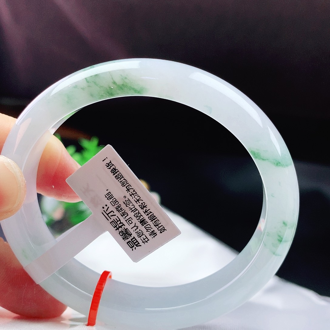 未镶嵌手镯（贵妃镯）翡翠56冰花