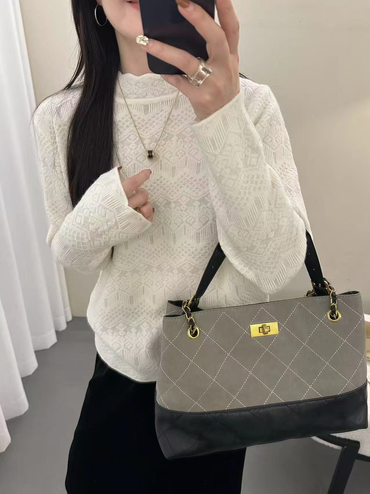 6026【九炫女装时尚】新款高级感设计花边领纯色蕾丝秋冬打底衫修身