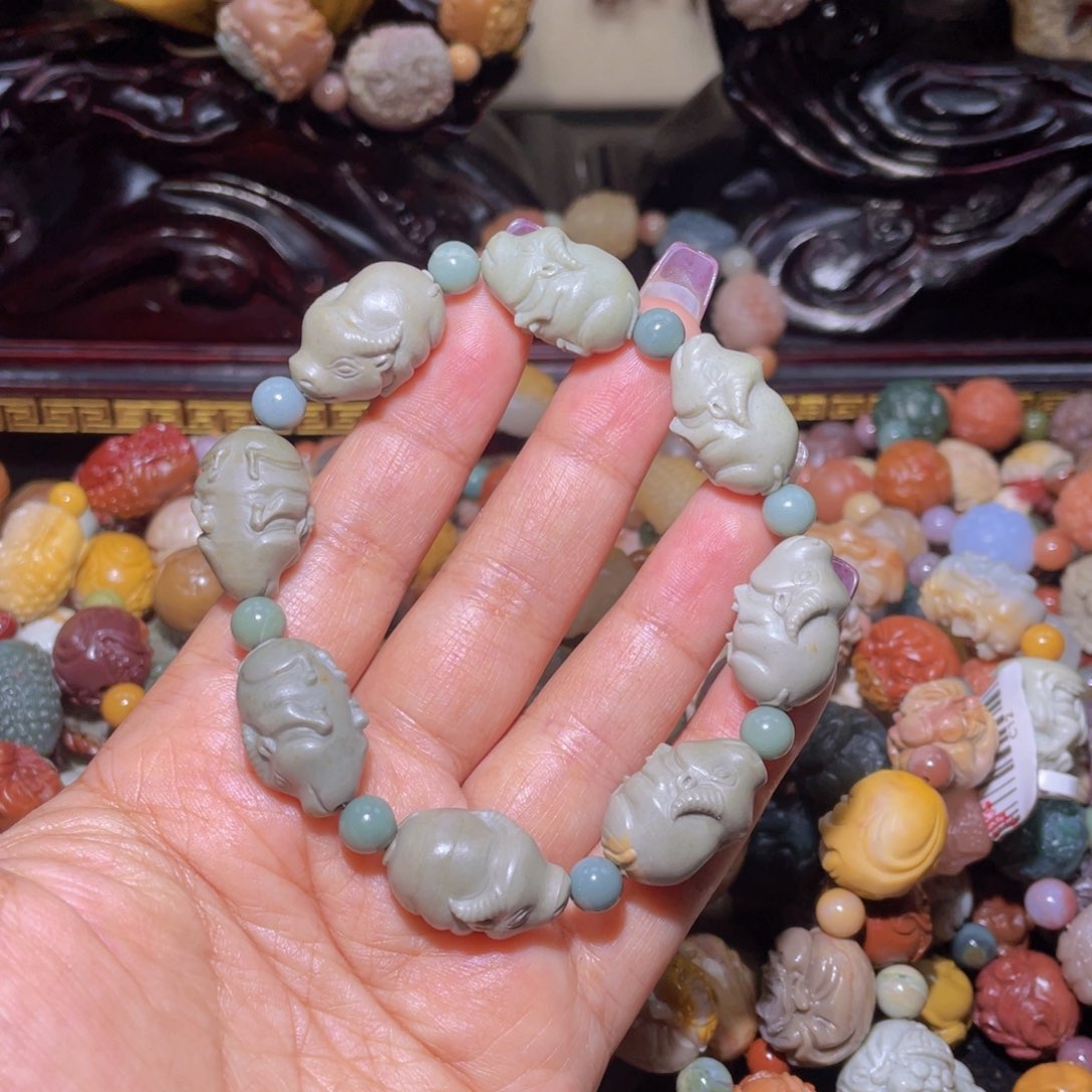 石英质玉手链未镶嵌