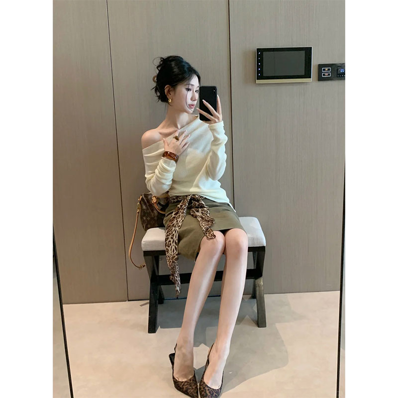 纯欲御姐范设计感露肩休闲洋气小众针织长袖上衣高腰包臀半身裙女