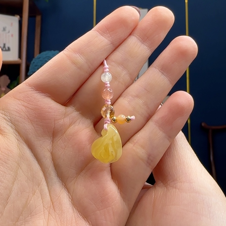 蜜蜡吊坠(赠链)未镶嵌