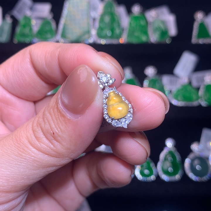 【闪购商品】颈饰银S925镶嵌翡翠
