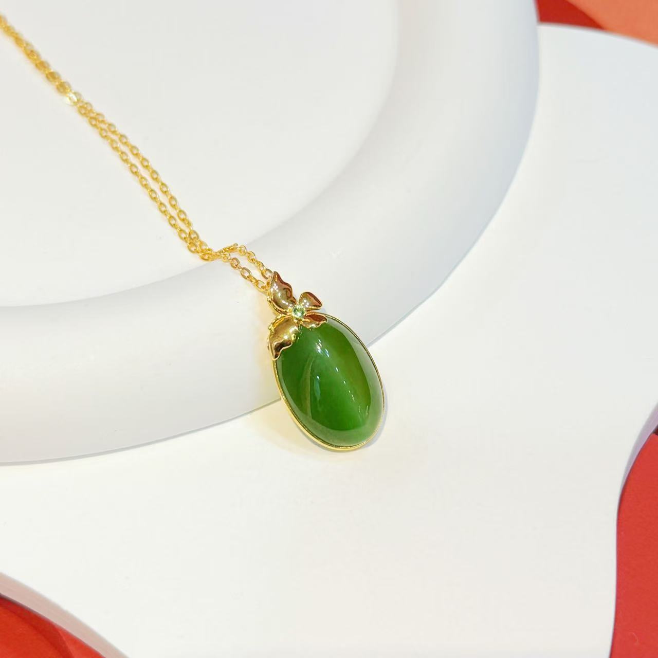 18K金三叶花镶嵌12*16mm碧玉猫眼旦面HNZ8156