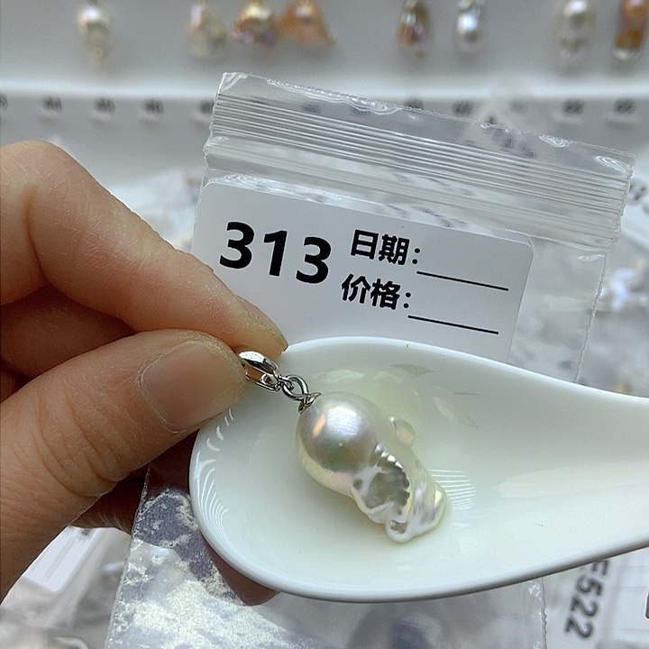淡水珍珠颈饰未镶嵌