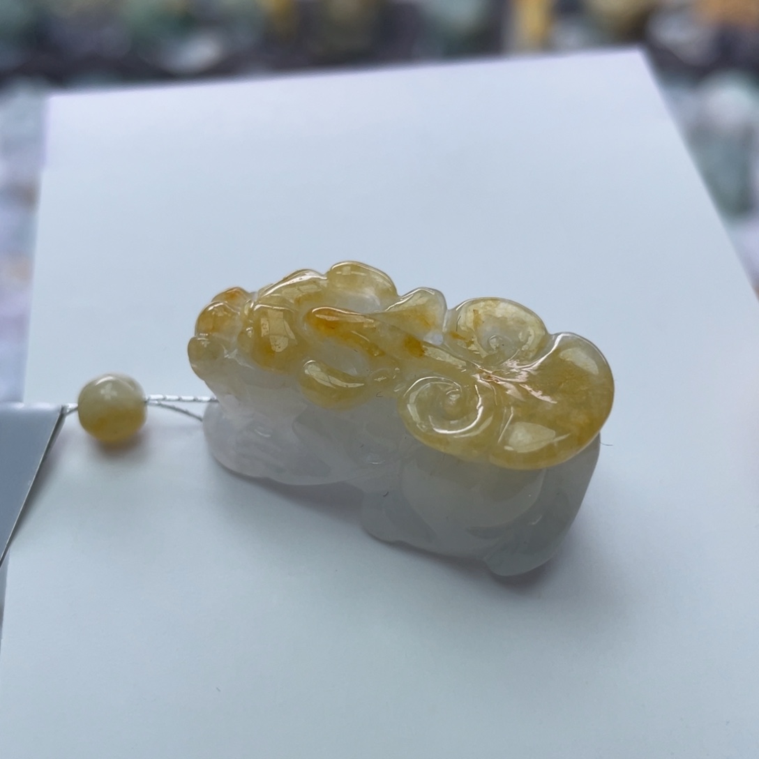 翡翠颈饰未镶嵌翡翠貔貅