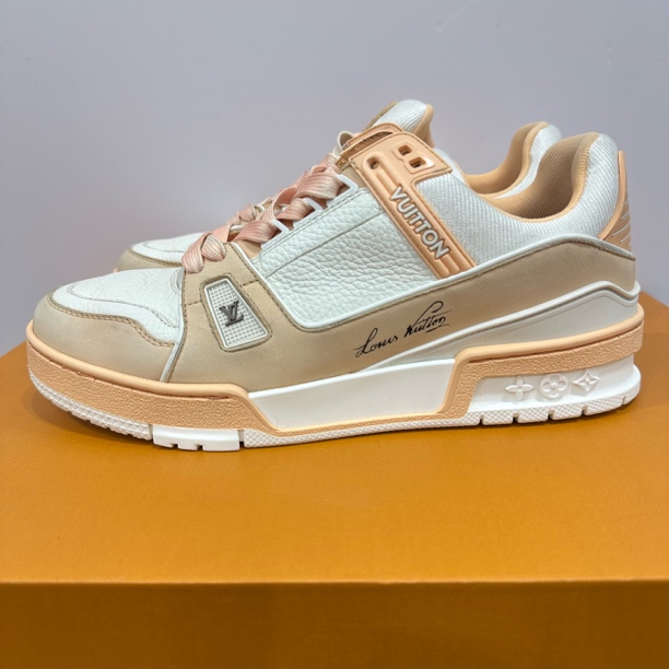95新 LouisVuitton/路易威登 38码 trainer 白粉 板鞋 A2677